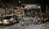 Bus_and_car_burnt_out_after_rocket_hit_in_Holon_Photo_by_Yoav_Keren