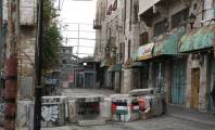  الاحتلال يفرض منع التجول على 8 عائلات في الخليل ويهدم منزلًا بالقدس
