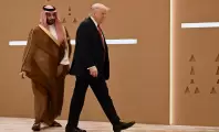 ترامب والخليج: يتلذذون بالتصفيق العربي بينما تذبح "إسرائيل" أطفال غزة