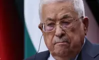 عباس في رسالة لماكرون وبن سلمان: لا سلاح مقاومة في غزة بعد الحرب