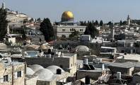 قبل استقالته .. وزير "إسرائيلي" يوقّع قرارًا بمصادرة مبانٍ فلسطينية قرب المسجد الأقصى