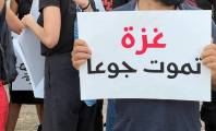 ارتفاع وفيات التجويع في غزة وإصابات بالإنزال الجوي للمساعدات