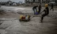 202412mena_gaza_khanyounis_water