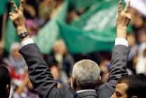 hamas-haniyeh-rallyRTR2W176