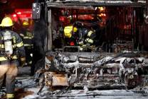 آثار-قصف-الصواريخ-الفلسطينية-في-تل-أبيب-(الفرنسية)