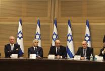 c913d728-f60a-4cce-bf9e-561359bc6583