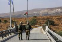 الاحتلال يعتقل مسلَحَيْن اجتازا الحدود مع الأردن والأخير يتابع 