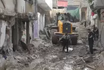 الاحتلال يباشر أوسع حملة هدم بمخيمي طولكرم ونور شمس ويعتقل محررين بالصفقة 