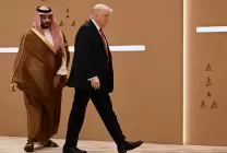 ترامب والخليج: يتلذذون بالتصفيق العربي بينما تذبح "إسرائيل" أطفال غزة