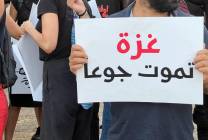 ارتفاع وفيات التجويع في غزة وإصابات بالإنزال الجوي للمساعدات