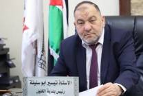 الاحتلال يعتقل رئيس بلدية الخليل ويواصل حملة مداهمات واعتقالات في الضفة