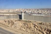 Qalandia_checkpoint_-_panoramio_(535)