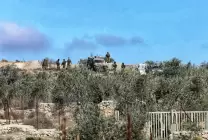 005-1762518107