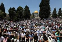 2128929-آلاف-الفلسطينيين-يؤدون-الصلاة-فى-المسجد-الأقصى-scaled