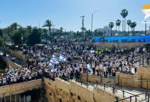 استفزاز في قلب القدس.. الفصائل: مسيرة بلطجة بصمت عربي 