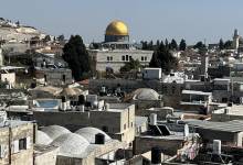 قبل استقالته .. وزير "إسرائيلي" يوقّع قرارًا بمصادرة مبانٍ فلسطينية قرب المسجد الأقصى