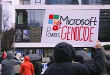 مايكروسوفت تفصل 4 موظفين احتجوا على استخدام تقنياتها في إبادة غزة