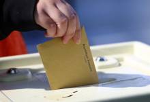 2026-03-15T071558Z-2025854463-RC2V4KAE98W6-RTRMADP-3-FRANCE-ELECTION-MARSEILLE