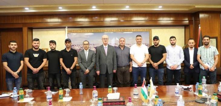 30b4b7c1ff2ef3e73d147f49d4b1c2cd