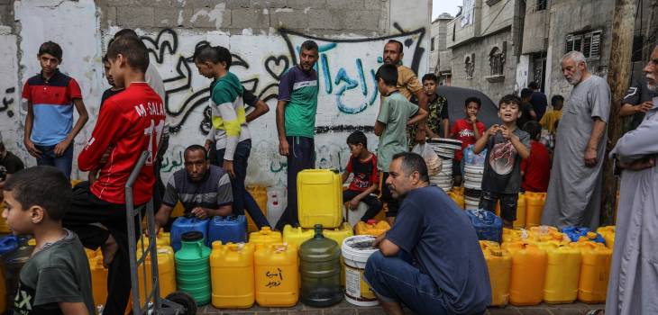 حرّ الخيام يقتل طفلين في غزة ونقص مياه شديد شمال القطاع  
