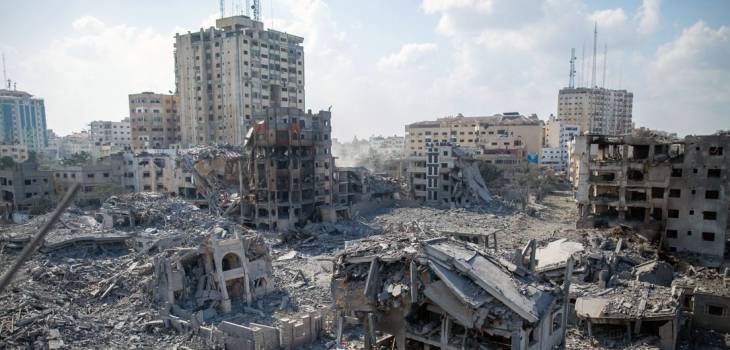 محلل عسكري إسرائيلي: هدم الأحياء في غزة عملية انتقامية بلا جدوى ولها أبعاد توراتية 