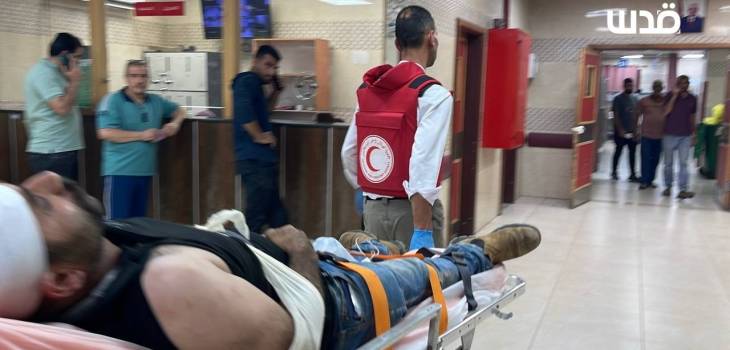 إصابات باعتداءات المستوطنين ونصب بؤر استيطانية جديدة برعاية جيش الاحتلال