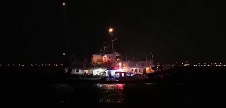 طائرة مسيرة حارقة تستهدف سفينة "فاميلي" بأسطول الصمود العالمي قبالة سواحل تونس