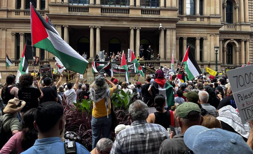 خرجوا رفضا لزيارة الرئيس الإسرائيلي.. هجوم وحشي على المتظاهرين المؤيدين لفلسطين في سيدني