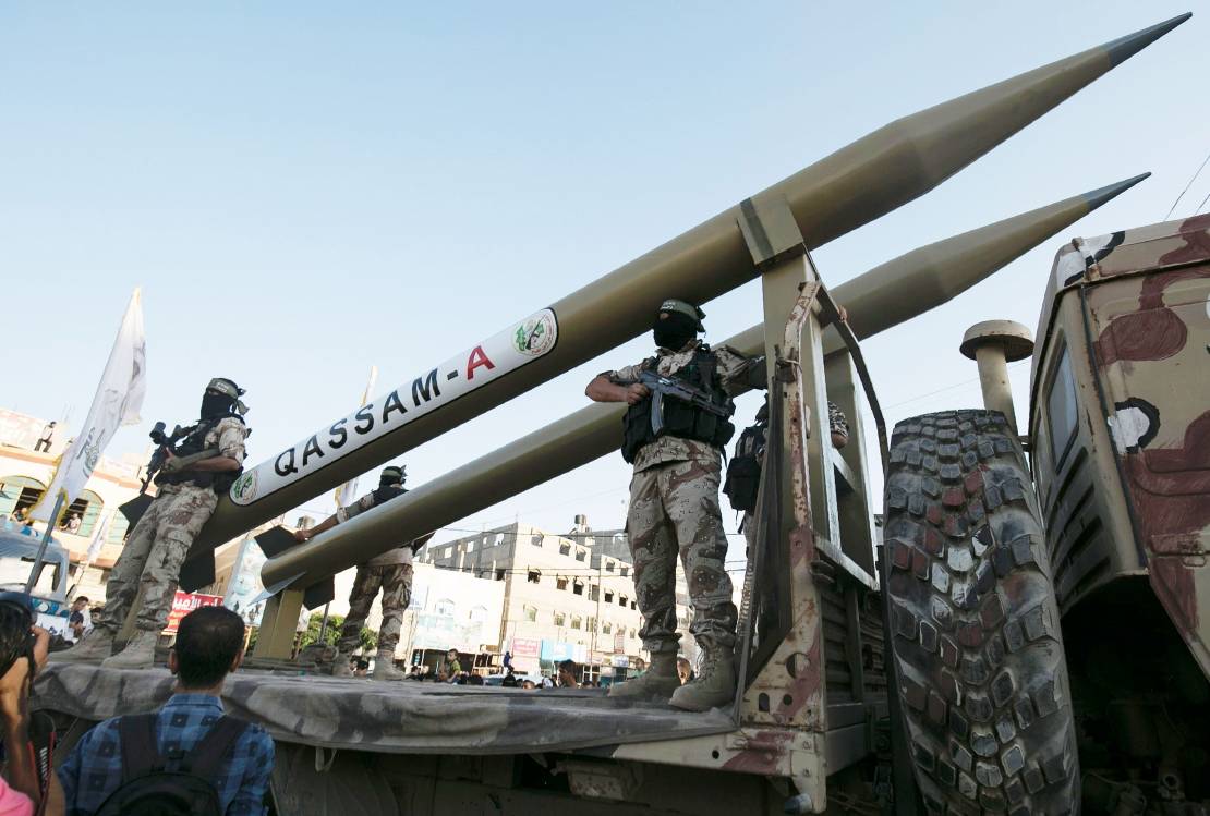 حركة-المقاومة-الاسلامية-28حماس29-خلال-استعراض-عسكري-تعرض-فيه-صواريخ-القسام-في-غزة