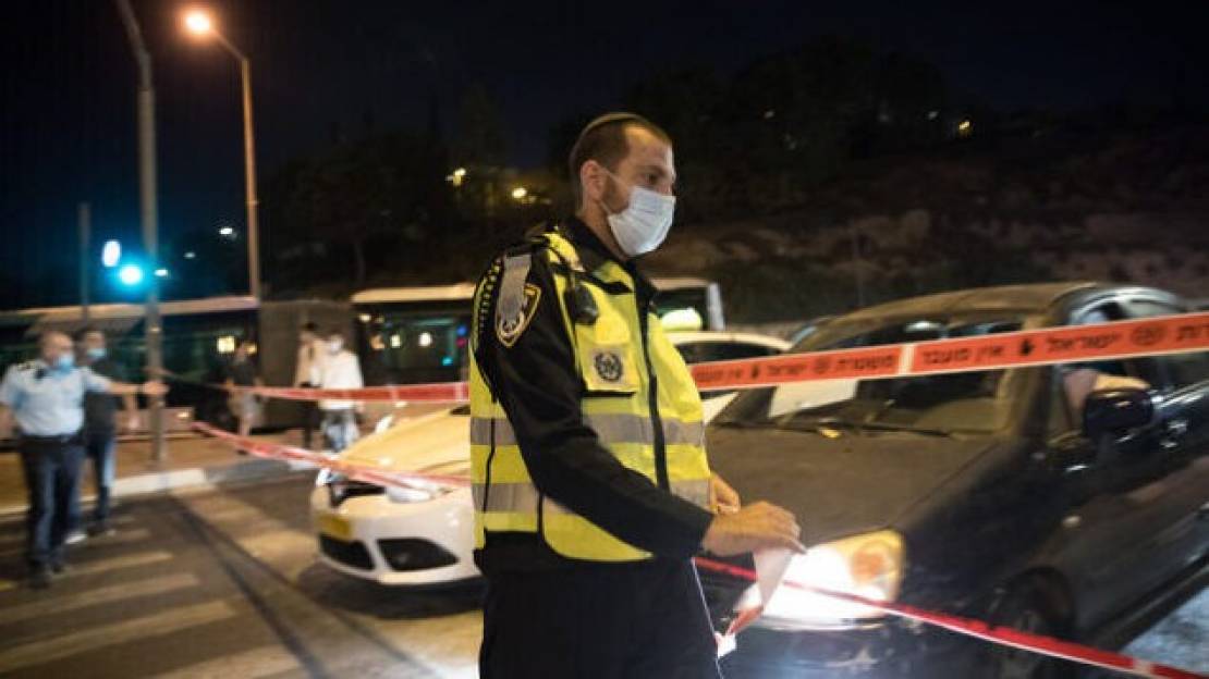 F200908YS54-640x400-1-635x357