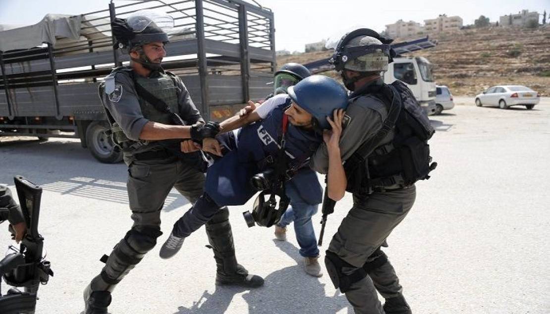 d-alhadath-564-اخبار-فلسطين-إنتهاكات-الاحتلال-الإسرائيلي-بحق-الصحفيين-الفلسطينيين-والمؤسسات-الإعلامية-خلال-عام-2020