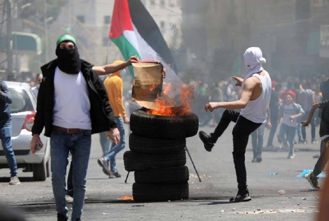 مواجهات-الفلسطينيين-مع-قوات-الاحتلال-في-الضفة-الغربية