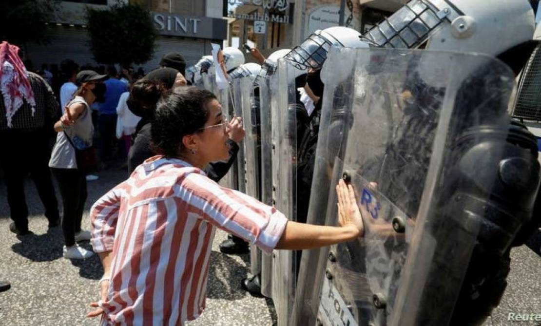 2021-06-24T123328Z_666598382_RC207O93SXCX_RTRMADP_3_PALESTINIANS-POLITICS-CRITIC-780x470