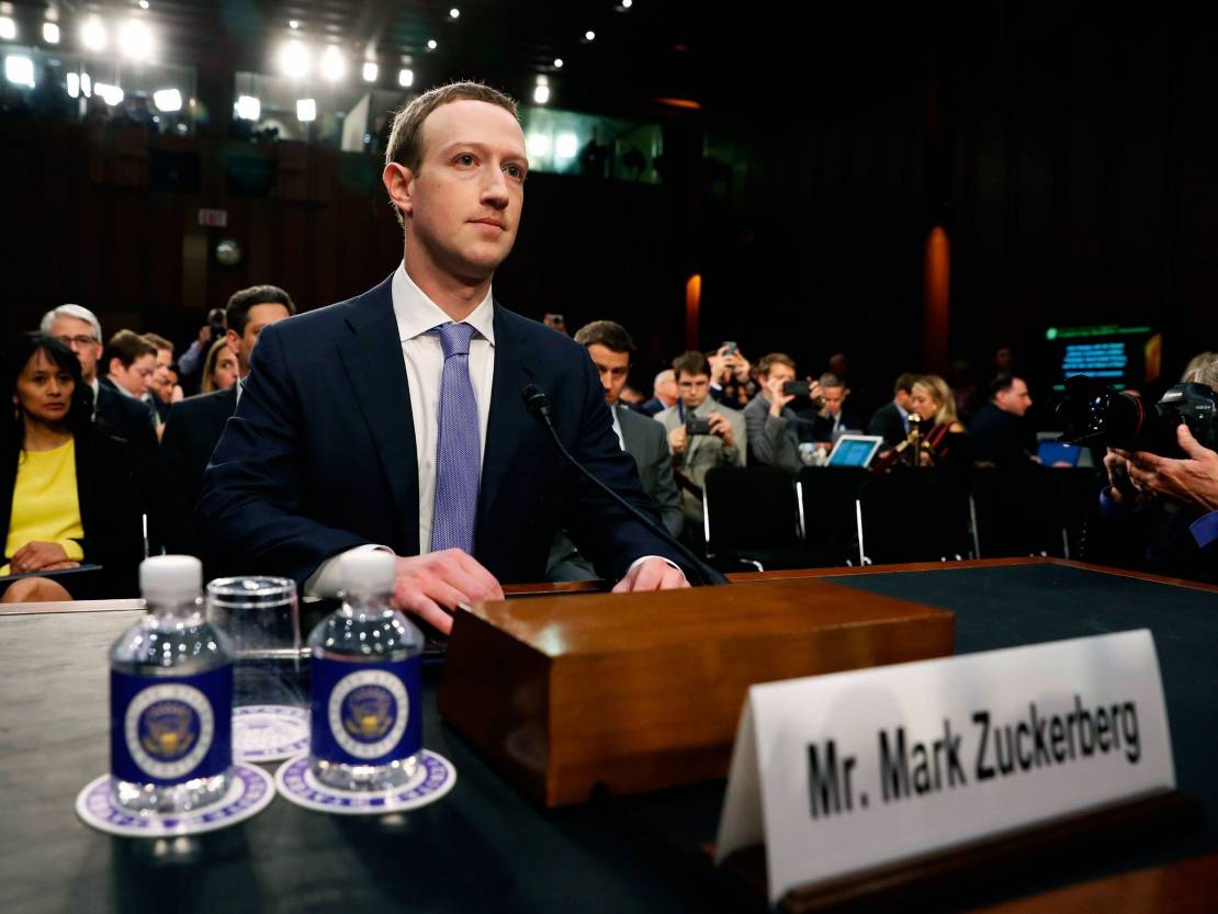 Mark-Zuckerberg-Congress-Data-scandal-02