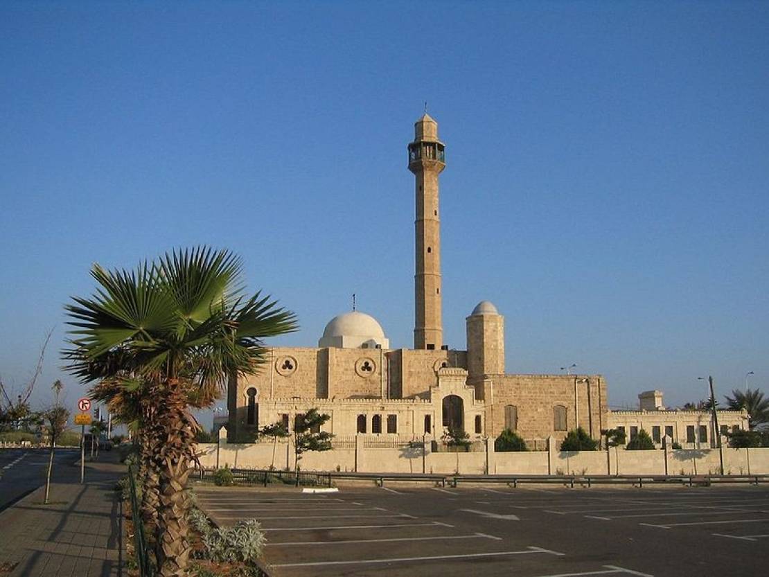 800px-Tel_Aviv_Mosque