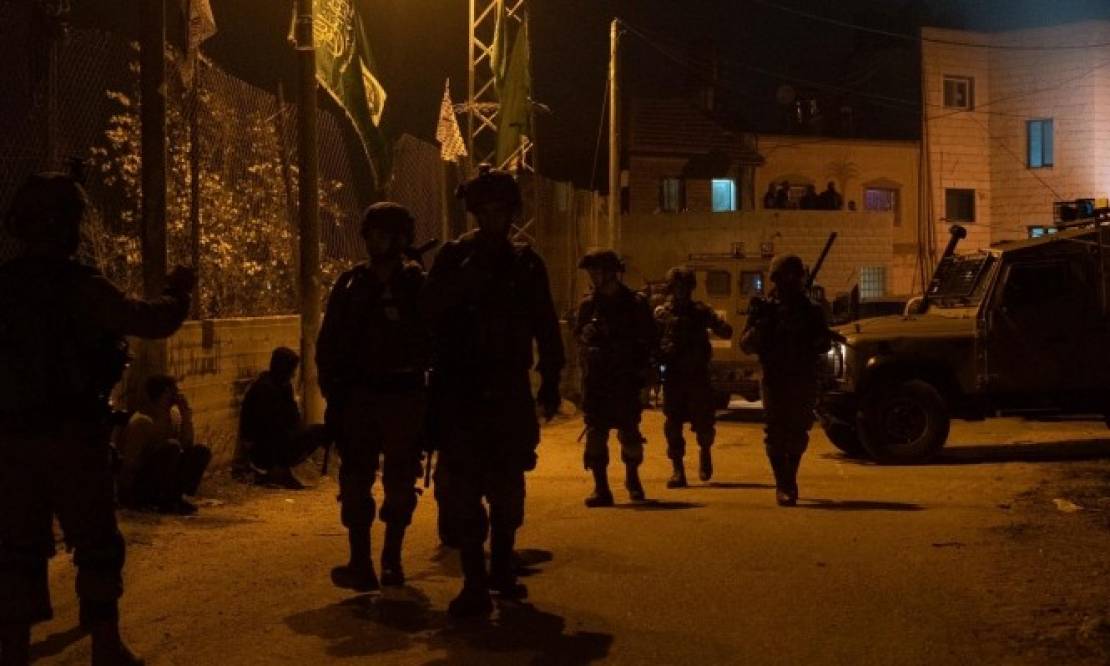 الاحتلال يفشل باعتقال مطاردٍ في طوباس واشتباكات عنيفة في الضفة 