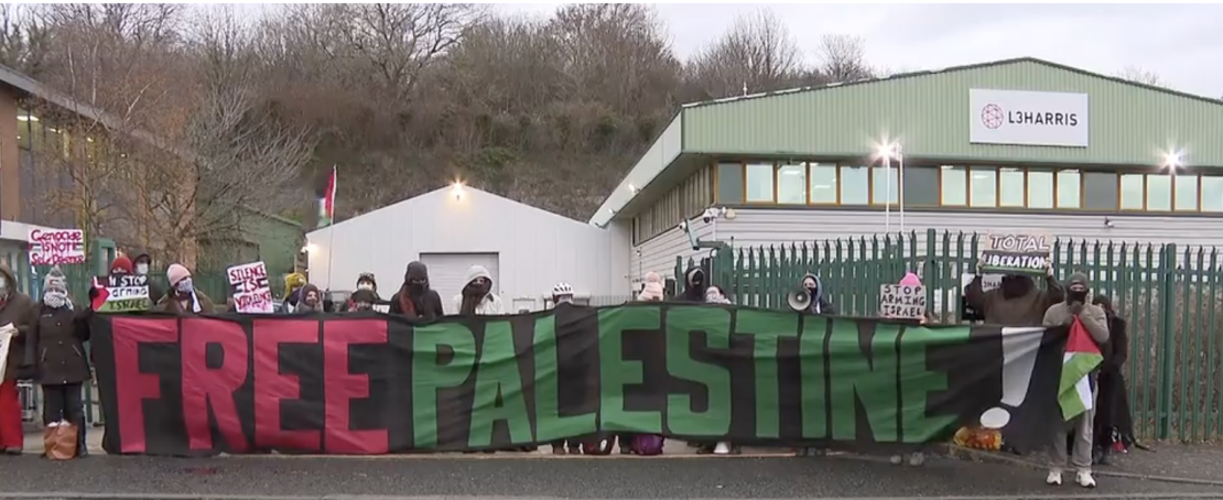 وقفة احتجاجية بريطانية لإغلاق مداخل 4 شركات كبرى تصدر الأسلحة للاحتلال