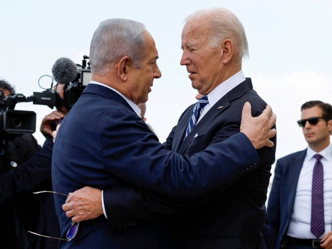 فريدمان: يجب على القادة الأمريكيين أن يتوقفوا عن إذلال أنفسهم بشأن "إسرائيل" 
