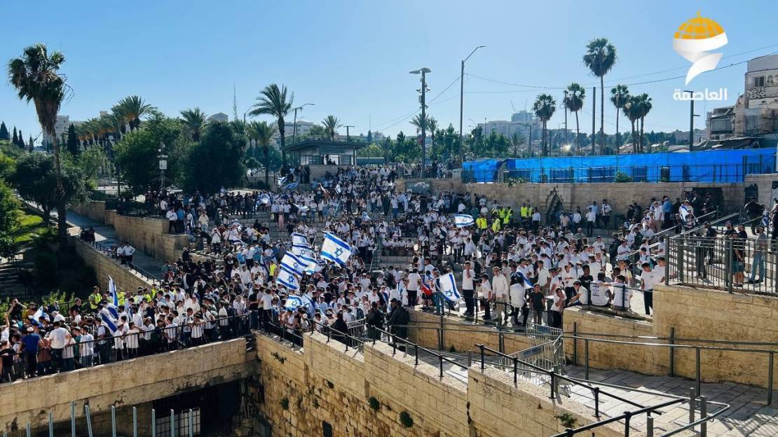 استفزاز في قلب القدس.. الفصائل: مسيرة بلطجة بصمت عربي 