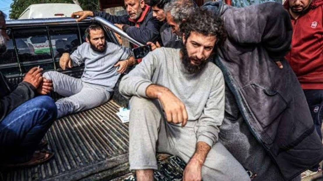 الاحتلال يفرج عن 10 أسرى من شمال غزة بحالة صعبة 