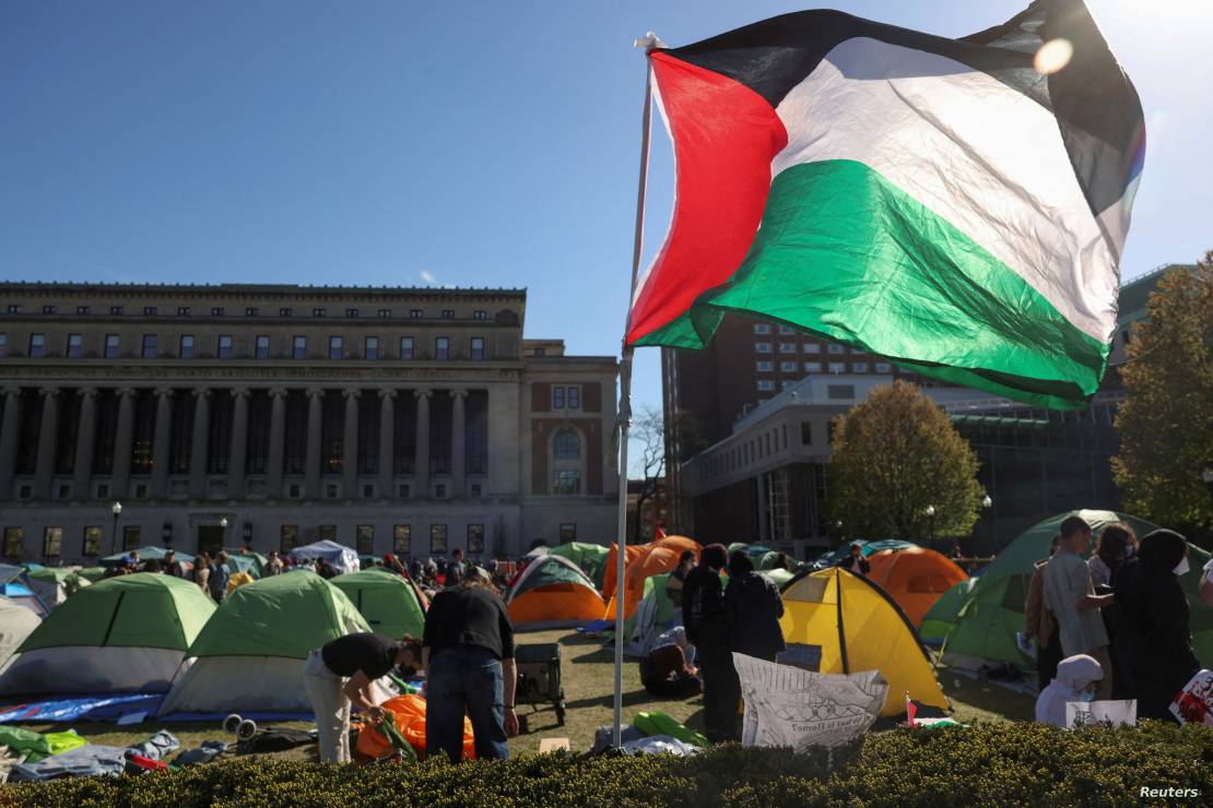 جامعة كولومبيا تعلّق دراسة 65 طالبًا شاركوا بالحراك المناصر لفلسطين