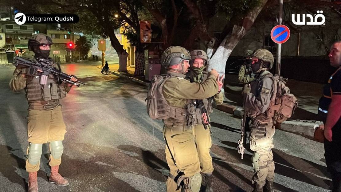 الاحتلال يفجر منزل شهيد في نابلس ويهدم منشآت سكنية بالمغير 