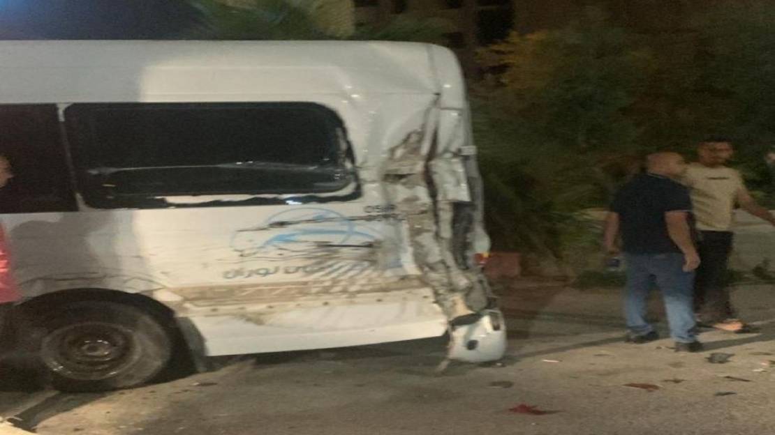 الاحتلال يصدم حافلة حجاج في جنين ويشن اقتحامات واعتقالات في الضفة