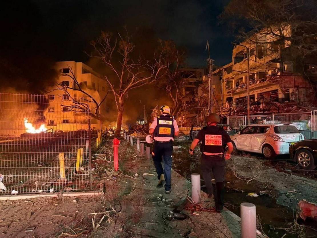 ما هي منشأة "بازان" النفطية التي استهدفتها إيران في حيفا؟ 