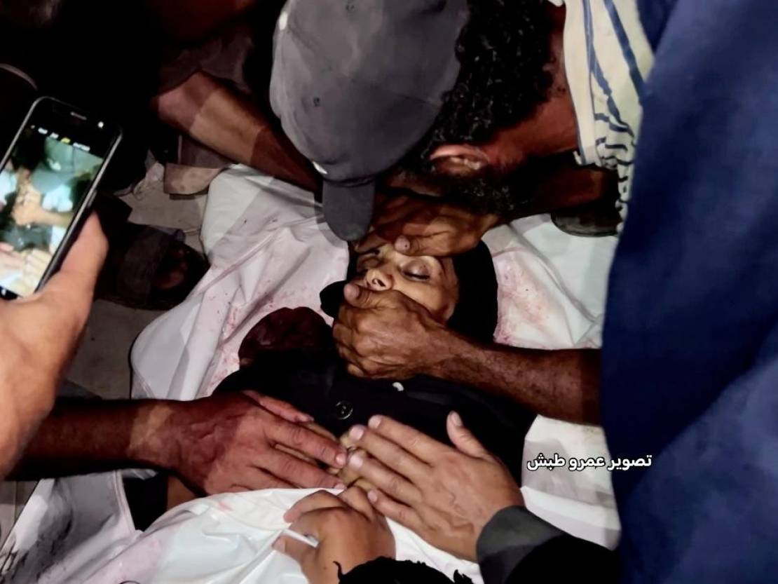 قصف إسرائيلي يستهدف نازحين ونسف للمنازل في أحياء غزة وخانيونس