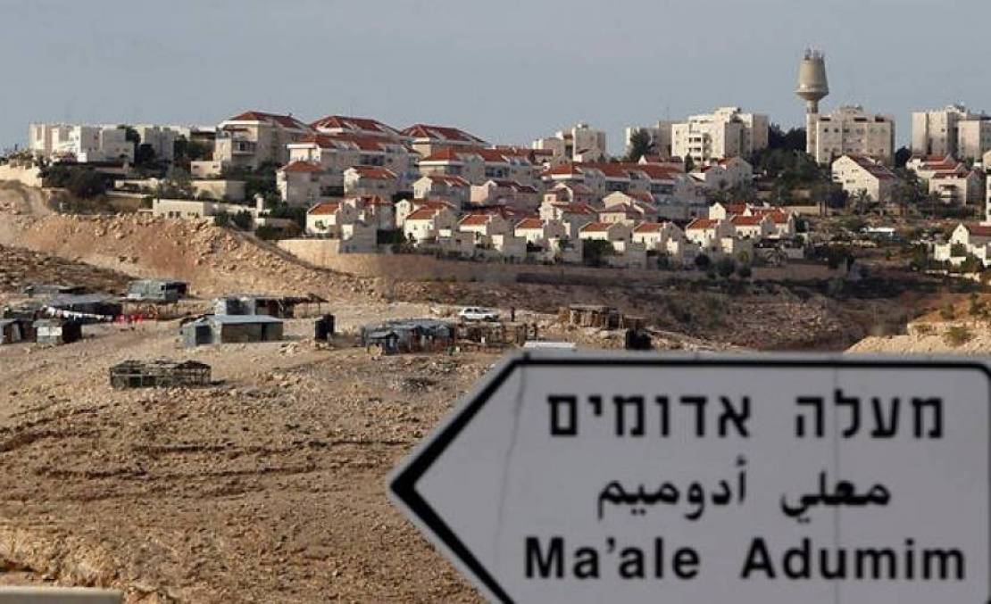 الاحتلال يعيد تفعيل مخططات البناء في المنطقة E1 لفصل شمال الضفة عن جنوبها