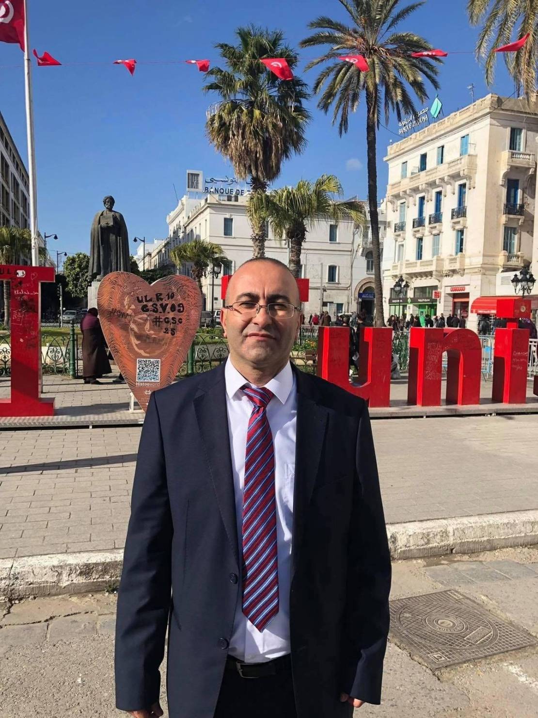 عائلة عقيد بالأمن الوقائي تتهم الاستخبارات العسكرية بالسلطة بتعذيبه حتى الموت