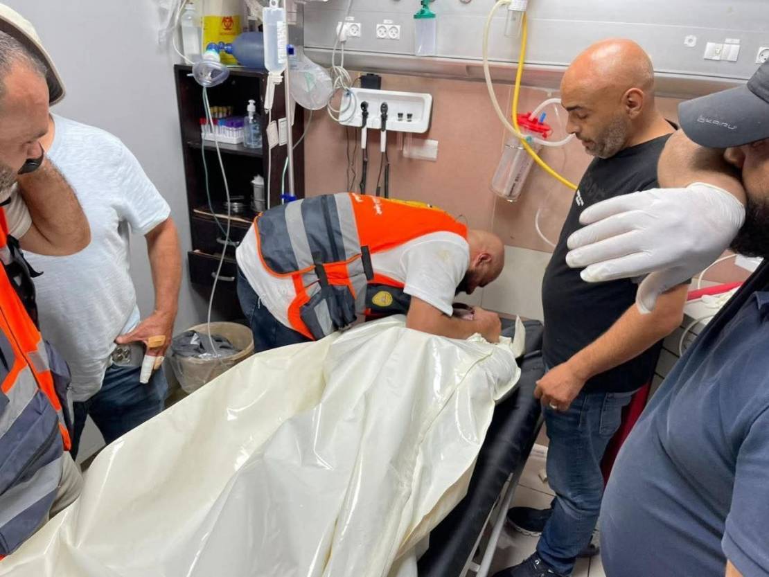 شهيد في سنجل وإصابات باعتداءات واسعة للمستوطنين