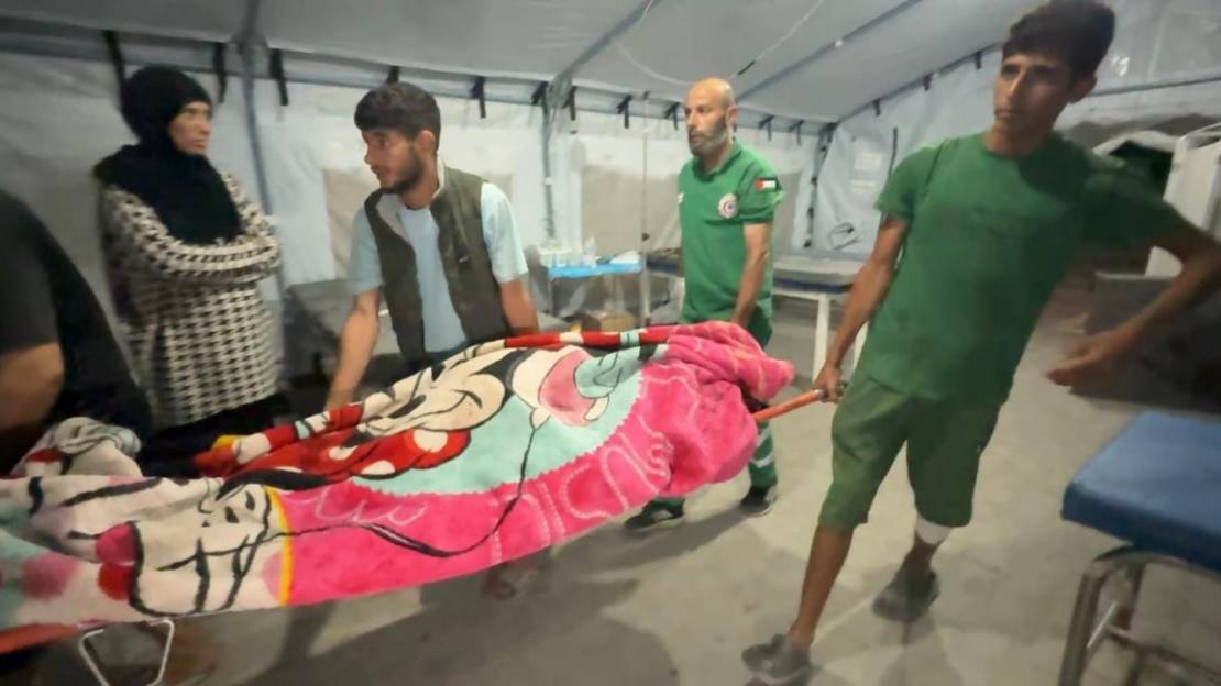 مجازر متواصلة في مدينة غزة وخانيونس ودير البلح