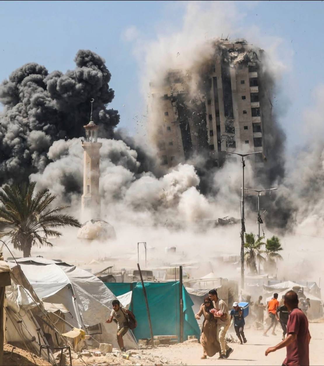 الاحتلال يستهدف أبراج غزة: مزاعم إسرائيلية كاذبة وتحذيرات من قطع شبكة الإنترنت 
